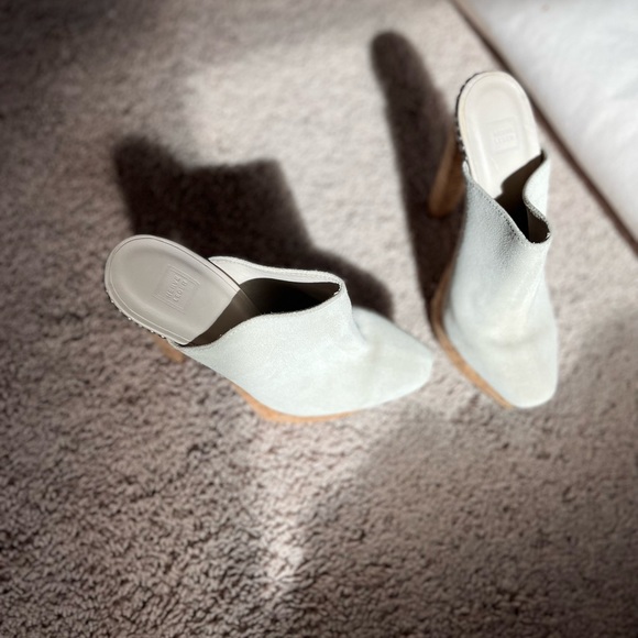 Herve leger white suede platform heels. Size 8. Brand new! - Picture 6 of 11